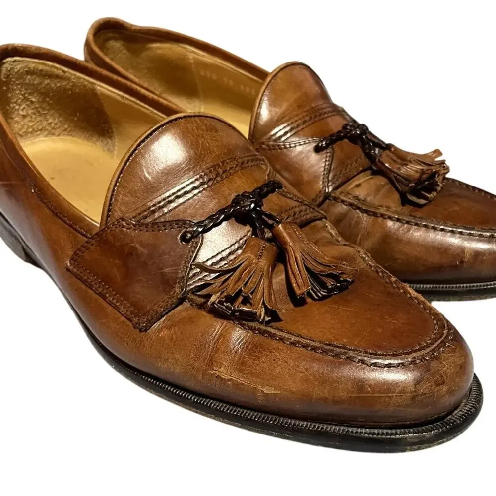Vintage Johnston & Murphy men's tassled slip on dress shoes size 10